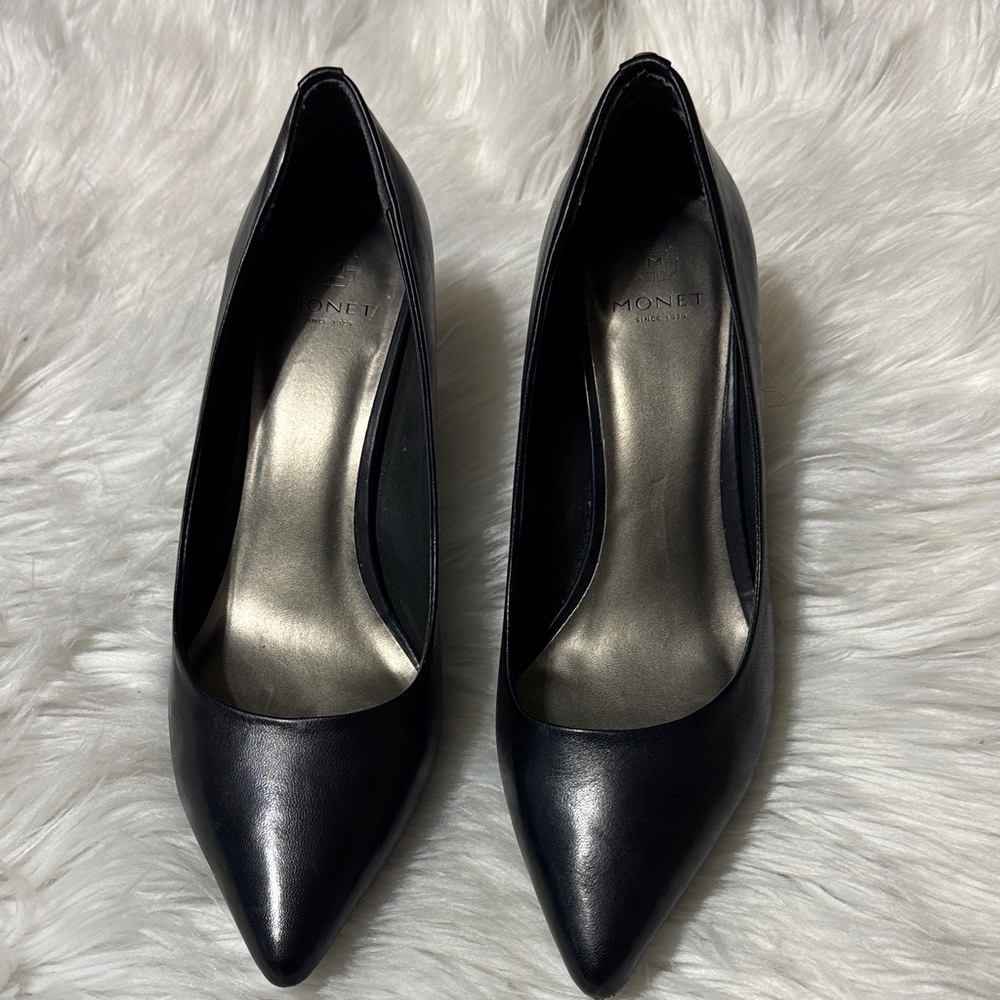 Monet Black Leather Pointed-Toe Pumps